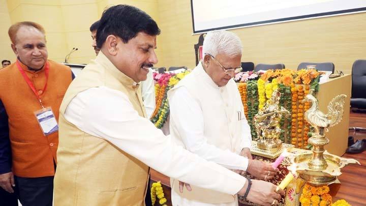 दूरस्थ शिक्षा स्वावलंबन का माध्यम बने : राज्यपाल श्री पटेल